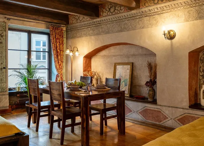 500 Year House - Old Town - Historic s By Staymoovers